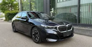 BMW 520 d M Sport*HUD*Panorama*ACC*20"Sitzbel*AHK*