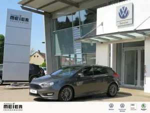 Ford Focus 2.0 TDCi ST-Line Kamera Navi Sitzh. Parkh.