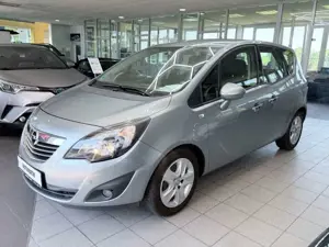 Opel Meriva B 1.7 CDTI Automatik SHZ PDC 1.Hand 10/27