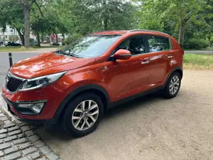 Kia Sportage Vision 2WD /Xenon/Alu/Tempomat/2Hand