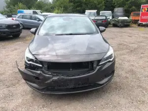 Opel Astra K Lim. 5-trg. Edition Unfallschaden