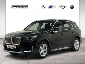 BMW iX1 xDrive30 xLine AHK RFK DA PA ALED Sitzhzg