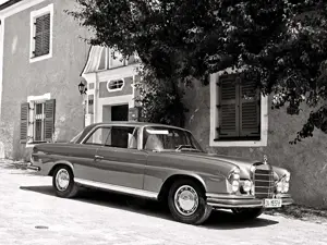 Mercedes-Benz 280 SE Coupe