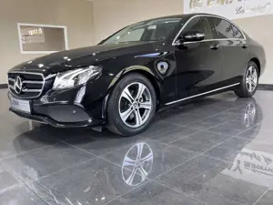 Mercedes-Benz E 200 d Avantgarde//Navi//LED//R.Kamera/