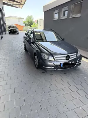 Mercedes-Benz C 220 T CDI DPF (BlueEFFICIENCY) 7G-TRONIC
