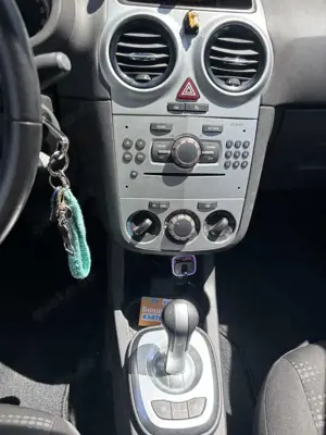 Opel Corsa Satellite