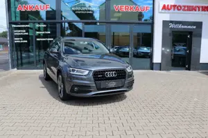 Audi Q3 2.0 TFSI quattro S-Line Leder Navi Kamera SHZ