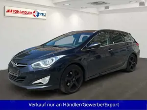 Hyundai i40 Kombi 1.6i AAC Xenon SHZ Navi PDC AHK
