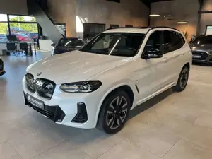 BMW iX3 M Paket Impressive HuD HK Leder Pano 360°
