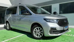 Ford Grand Tourneo