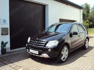 Mercedes-Benz ML 500 AMG Sport Paket Navi AHK Alcantara !