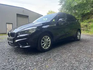 BMW 218 2er Active Tourer 218i Active Tourer Advantage