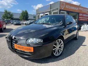 Alfa Romeo 147 1.6 T.Spark- TÜV NEU- ZAHNRIEMEN+BREMSEN NEU