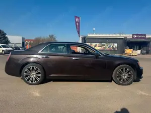 Lancia Thema Executive/SHZ v+h/SBL/Autom/Leder/Bi-Xenon Bild 5