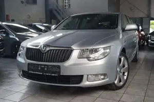 Skoda Superb Elegance 4X4*LEDER*AHK*ALLRAD*SD*NAVI*SH*