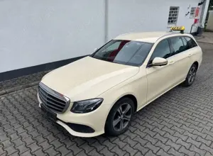 Mercedes-Benz E 220 D T-Modell / LEDER / NAVI / TAXI