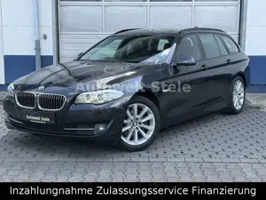BMW 530 d Touring Navi Pano AHK Bi Xenon Winterpaket