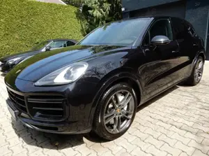 Porsche Cayenne Turbo MEMORY  PANO 21ZOLL LUFT 68000km