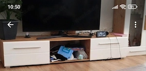 wohnwand mit Vitrine 