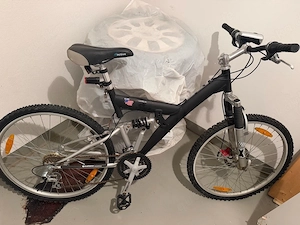 mountainbike fully schwarz  silber 