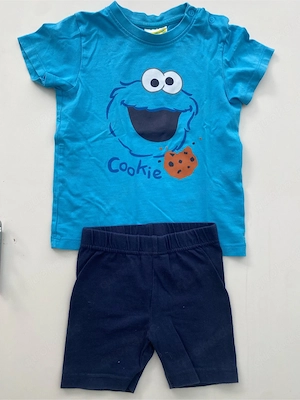 Kleiderpaket Set T Shirt und Hose 74