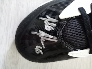 Adidas Schuh mit Jakob Johnson Autogramm und Zertifikat 