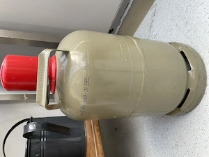 2 Gasflaschen -leer- 5kg Inhalt