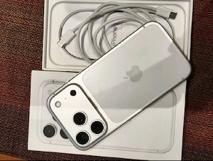 Apple iPhone 17 PRO 256GB Silber gebraucht ich tausche es gegen amazon karte 