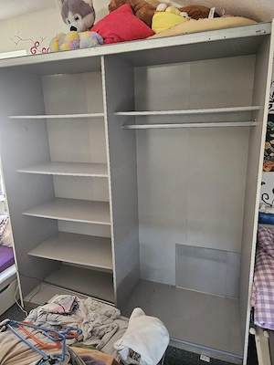 schwebetürenschrank zu verkaufen an selbstabholer 