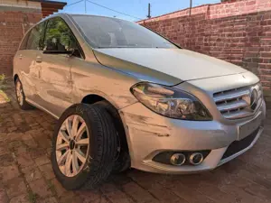 Mercedes-Benz B 180 1.6 KAT Unfallschaden