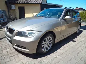 BMW 318 i Tour.-Steuerkette+KD neu-Navi-AHK schwenkb.