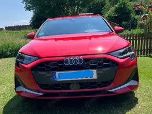 Audi A3 A3 30 TFSI Sportback S tronic advanced 1. Inspection durchgeführt-Werksgarantie bis 2029