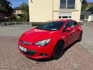 Opel Astra Astra GTC 1.6 ECOTEC DI Turbo *1. Hand*TÜV+Insp NEU*SHZ*KLIMA*PDC*8 Fachbereift*
