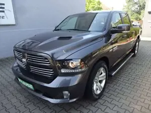 Dodge RAM 1500 5,7L V8 HEMI