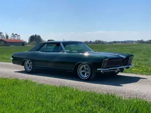Buick Riviera 425