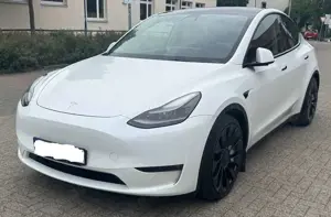 Tesla Model Y Model Y Performance Dual Motor AWD*Panorama*LED*Soundsystem*Leder*360° Kamera*PDC vorn