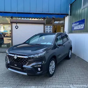 Suzuki S-Cross Comfort ALLRAD 81kW  AHK 6-Gang Automatik Rückfahrkamera Anhängekupplung abnehmbar  L