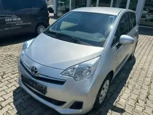 Toyota Verso-S