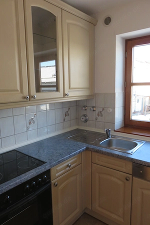 Lichtdurchflutete 3-Zimmerwohnung zu verkaufen Bild 3