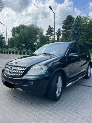 Mercedes-Benz ML 300