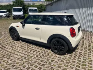 MINI One One First Bild 3