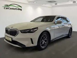BMW 520 dTouring*a.LED*Navi*Kamera*Leder*DriveAsisst*