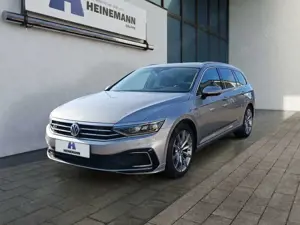 Volkswagen Passat Variant 1.4 TSI R-Line GTE*PANO*AHK*NAVI*LEDER*Premium