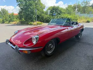 Jaguar E-Type Roadster Serie 2 restauriert