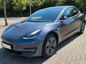 Tesla Model 3 Model 3 Standard Reichweite Plus Hinterradantrieb