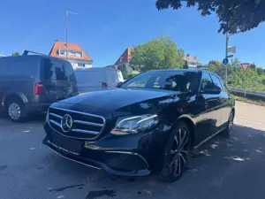 Mercedes-Benz E 400 E T-Modell 4MaticMltibmLED*360KAM*PANO*ACC