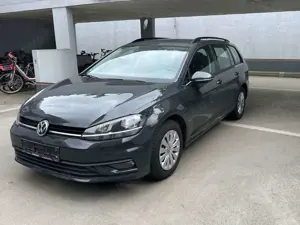 Volkswagen Golf VII Variant Trendline /1.Hand/SH/Navi