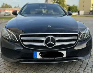 Mercedes-Benz E 220 E 220 d (213.204)