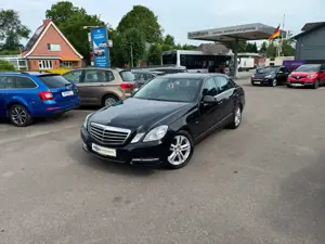 Mercedes-Benz E 220 CDI AVANTGARDE/TÜV/NAVI/KLIMA/AHK/LEDER