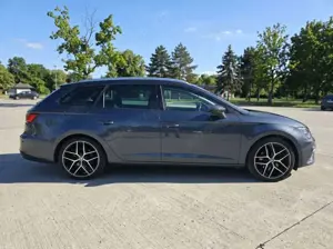 SEAT Leon Leon ST 2.0 TSI DSG FR PANO AHK Sound Camera